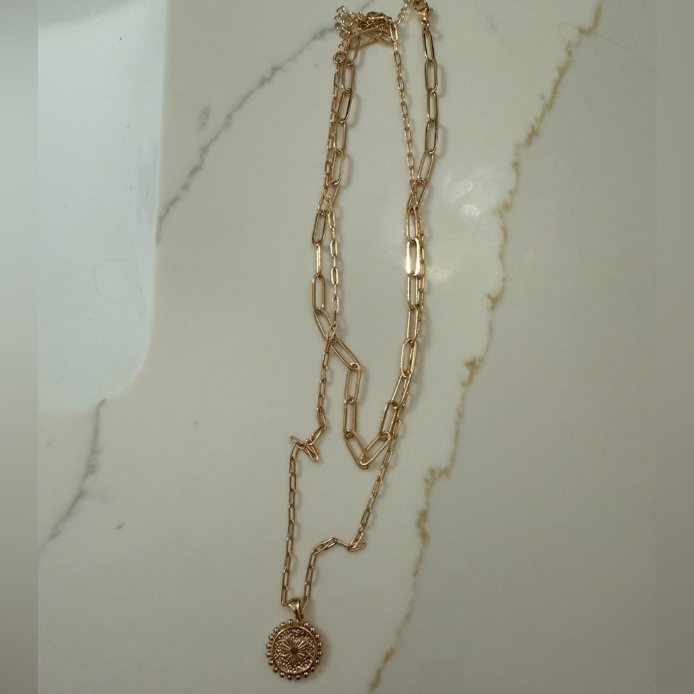 3 Gold Color Stackable Chains EUC - Picture 2 of 6